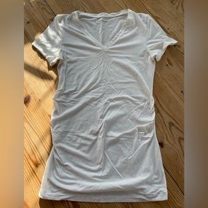 Gap Maternity pure body white v neck tee t shirt small